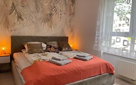 Apartament - jak w domu - 130m2 z Tarasem i ogródkiem